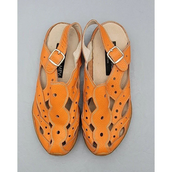 Bernie Mev Women's Orange Sandal Size 37EU / 6.5 US Slip-On Flats - Picture 12 of 14